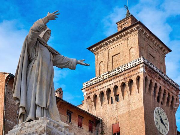 Statue of Girolamo Savonarola in front of Castello dEste, Ferrara
